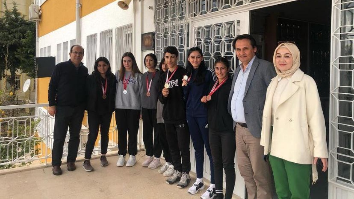 Okulumuz Öğrencileri Gerçekleştirilen Okullar Arası  Antalya Tekvando Şampiyonasında Dereceler Aldı.